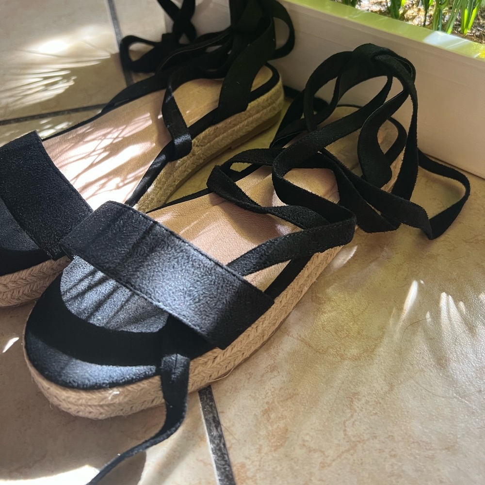 Tie up black sandals